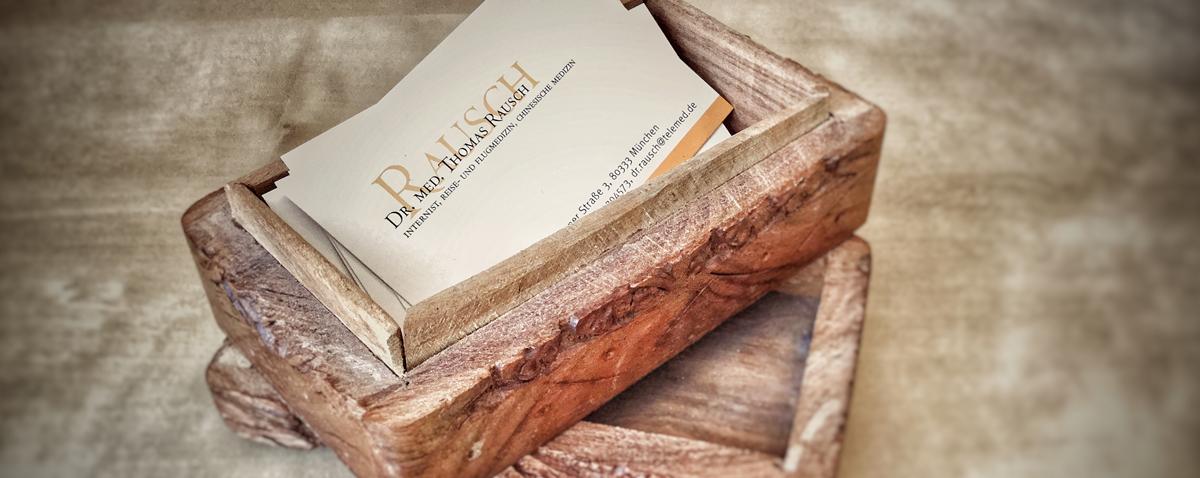 Visitenkarten in Holzbox